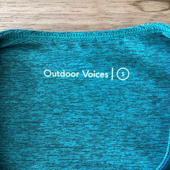 Outdoor Voices Tri-Tone Slashback Crop Top Emerald/Spearmint/Patina Green SMALL - Picture 2 of 4